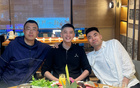 李晓旭宣布退役后，杨鸣与二老聚餐笑开花，并直呼一个时代结束！